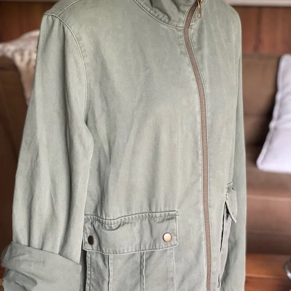 Arizona jacket, size medium, army green lightweight jacket. Great condition. - Picture 9 of 9